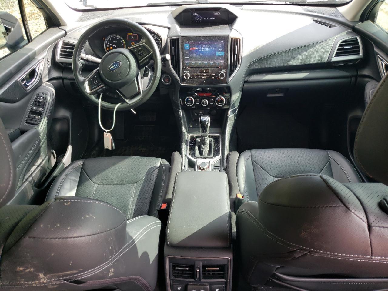 2022 SUBARU FORESTER