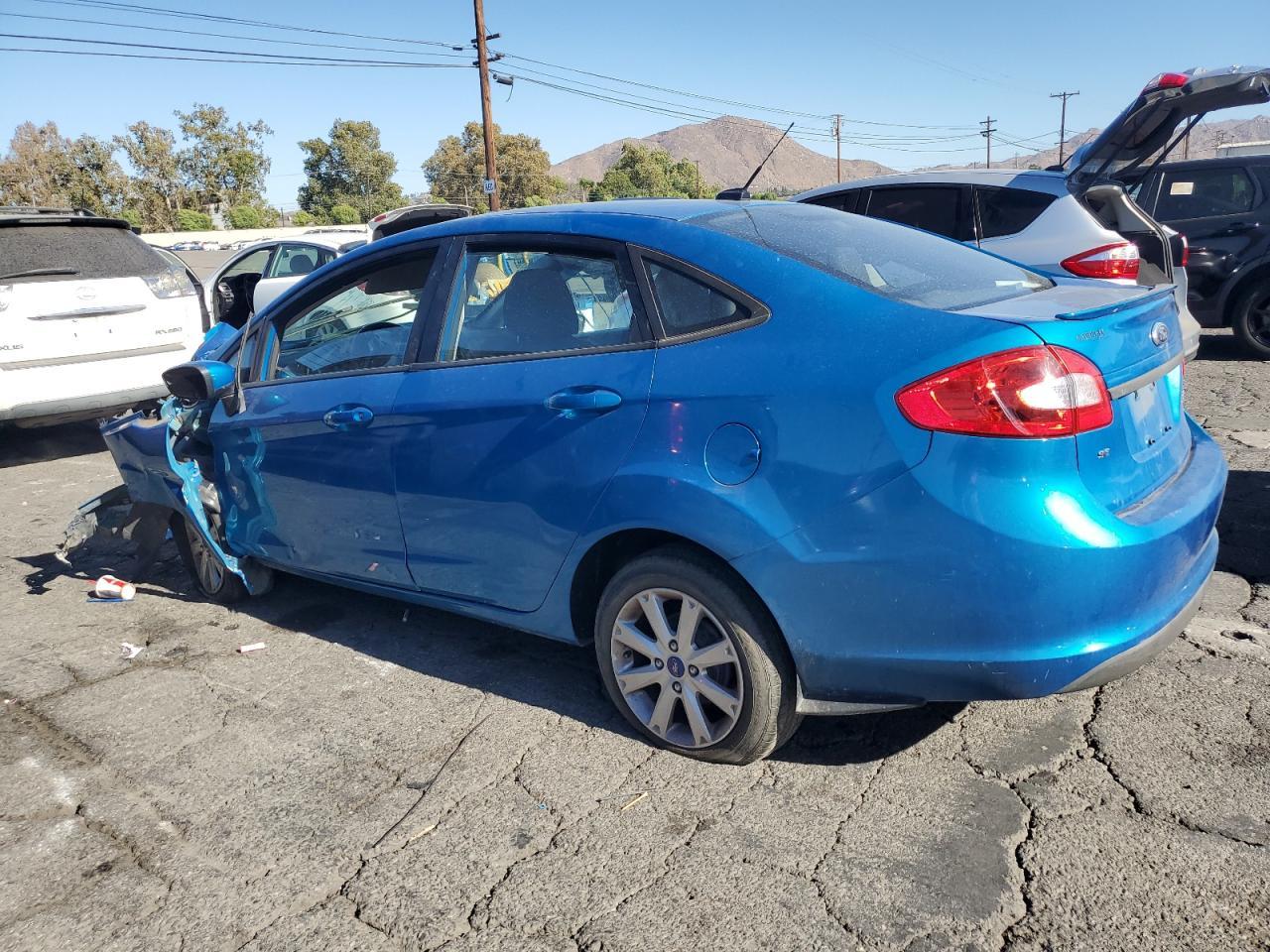 2013 FORD Fiesta