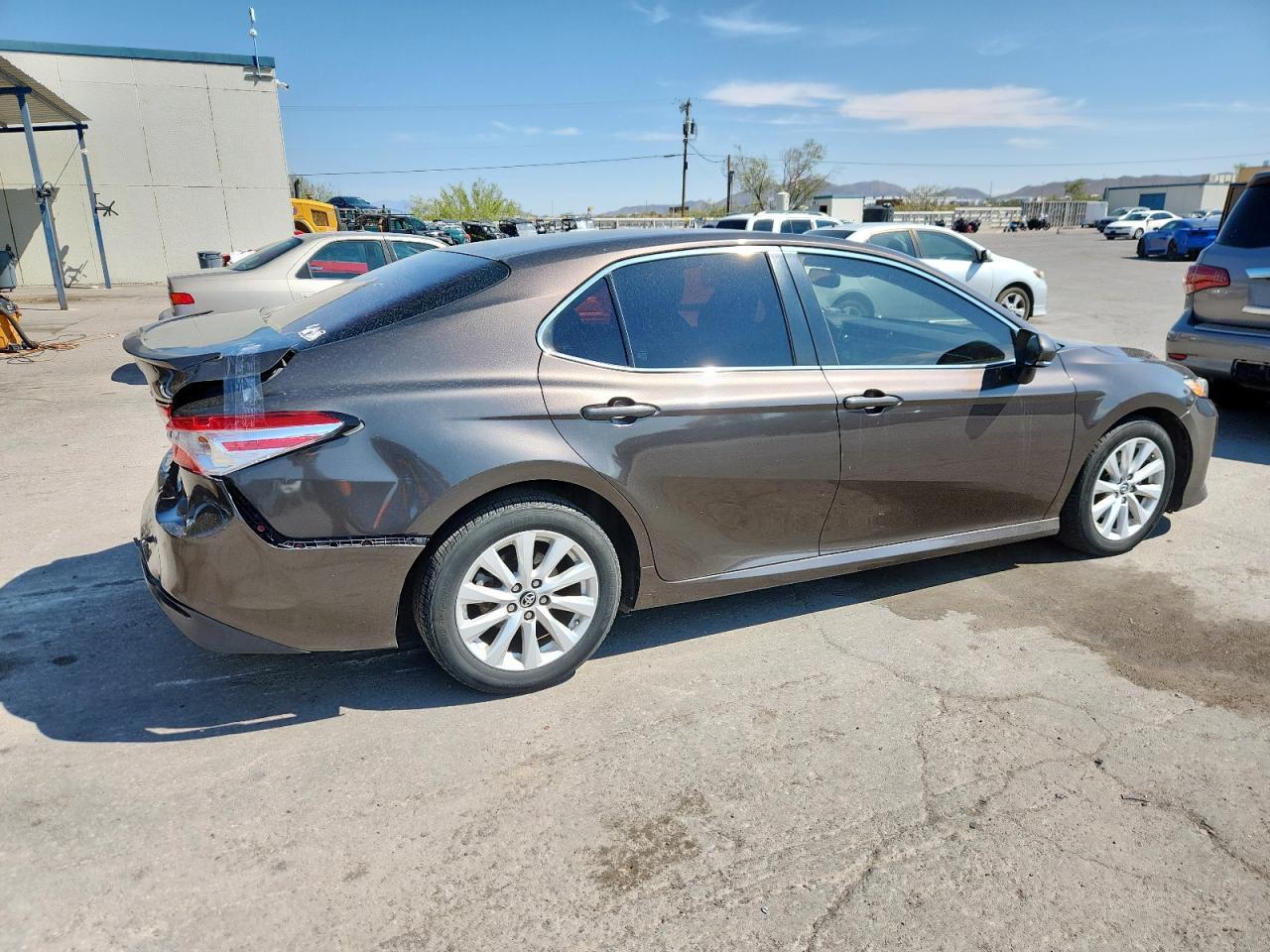2018 TOYOTA CAMRY