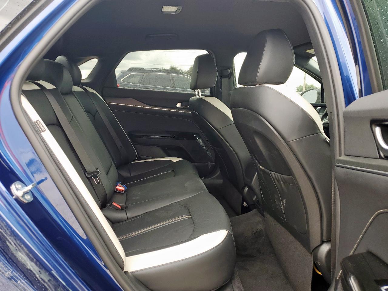 2025 KIA K5
