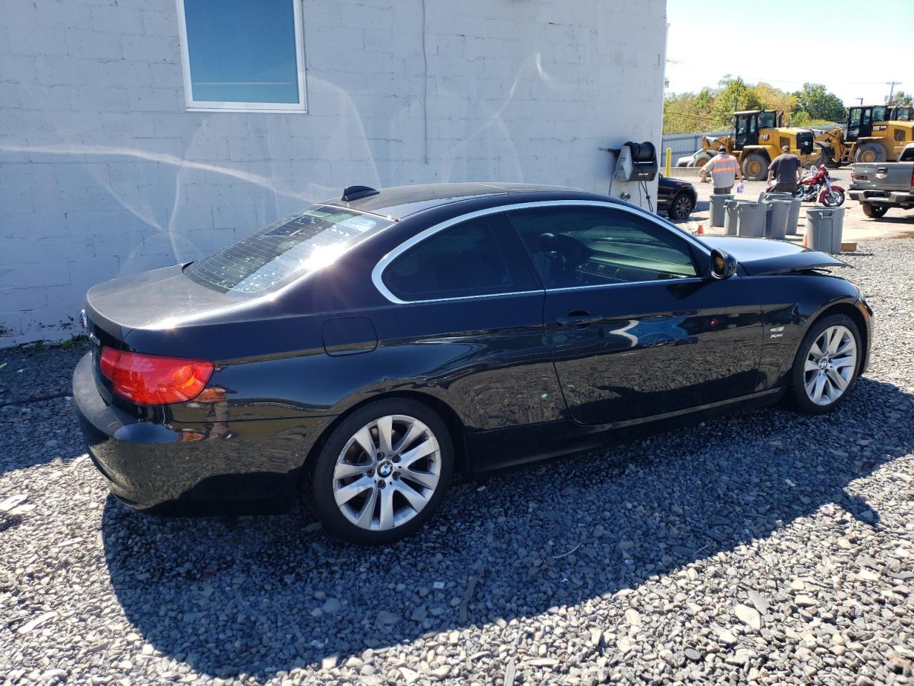 2011 BMW 3 SERIES