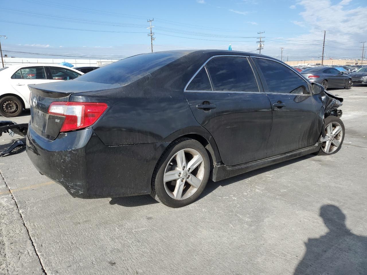 2014 TOYOTA CAMRY