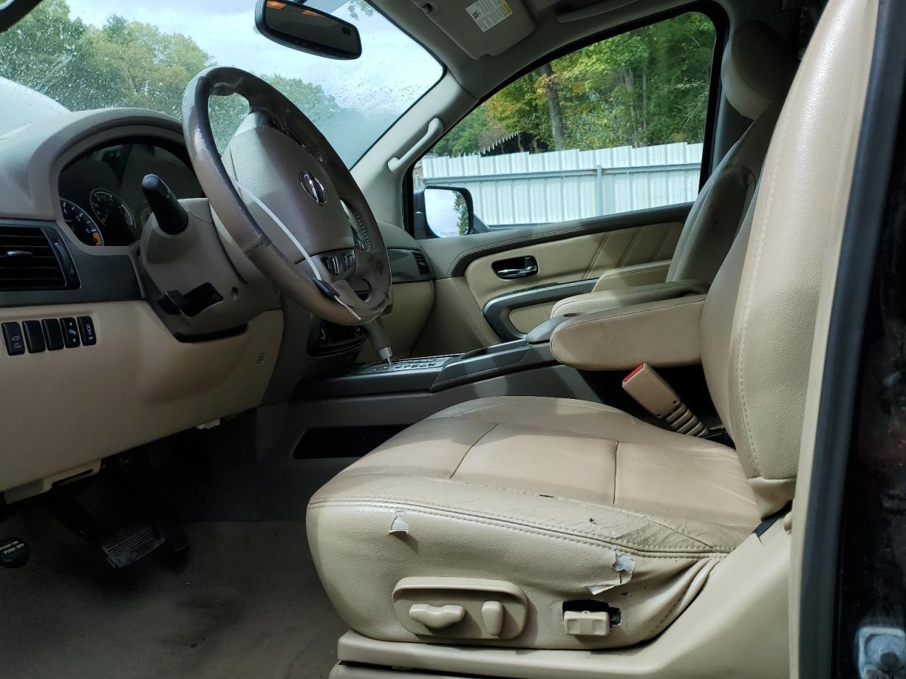 2015 NISSAN Armada