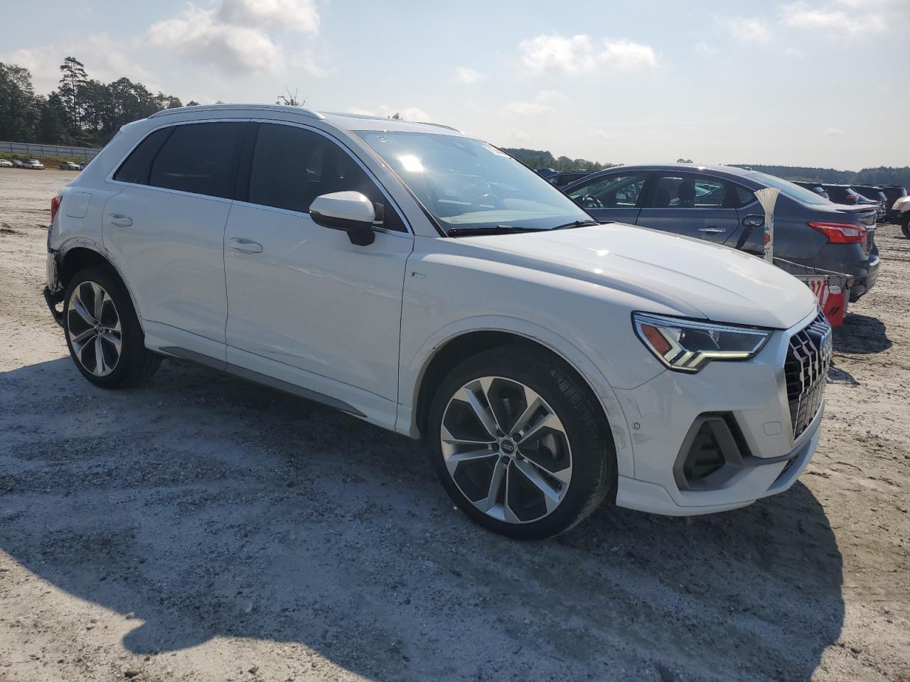 2021 AUDI Q3