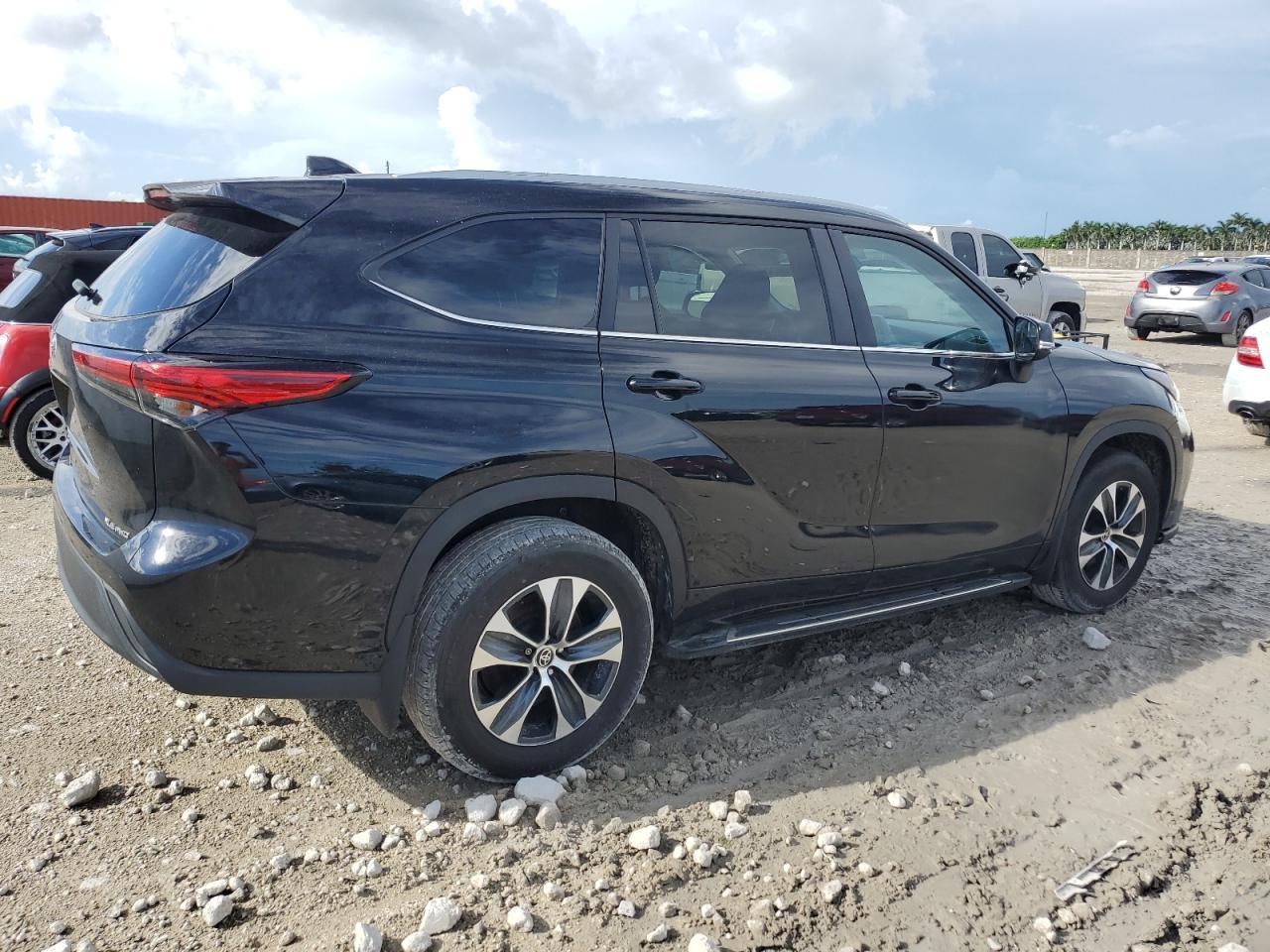 2023 TOYOTA HIGHLANDER