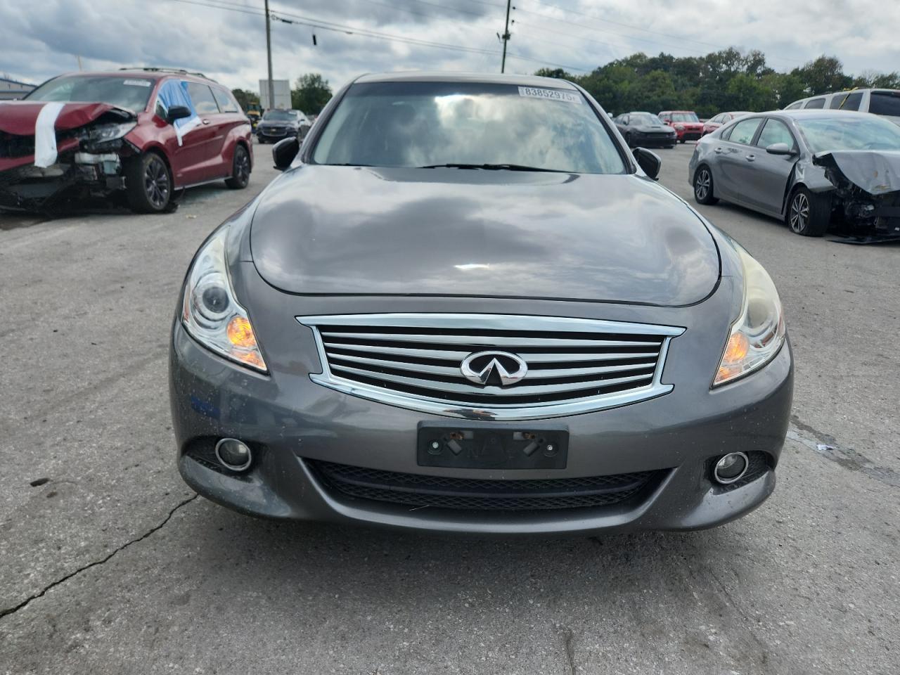 2013 INFINITI G37