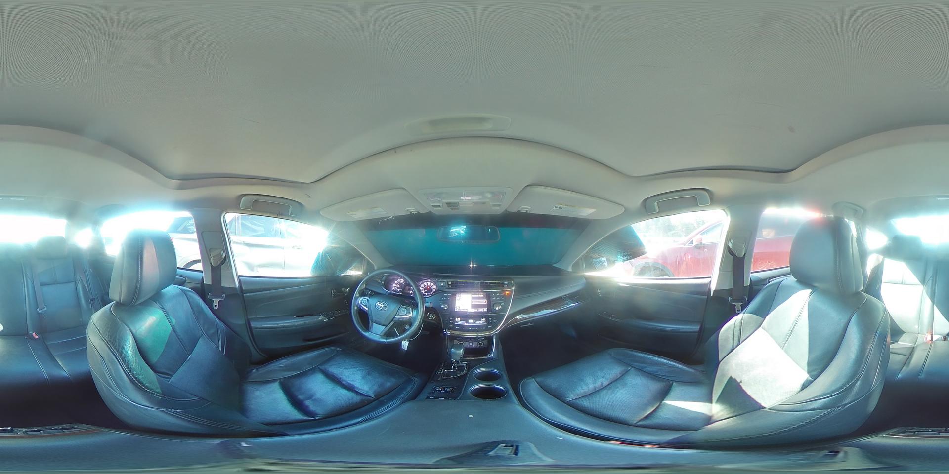 2013 TOYOTA Avalon