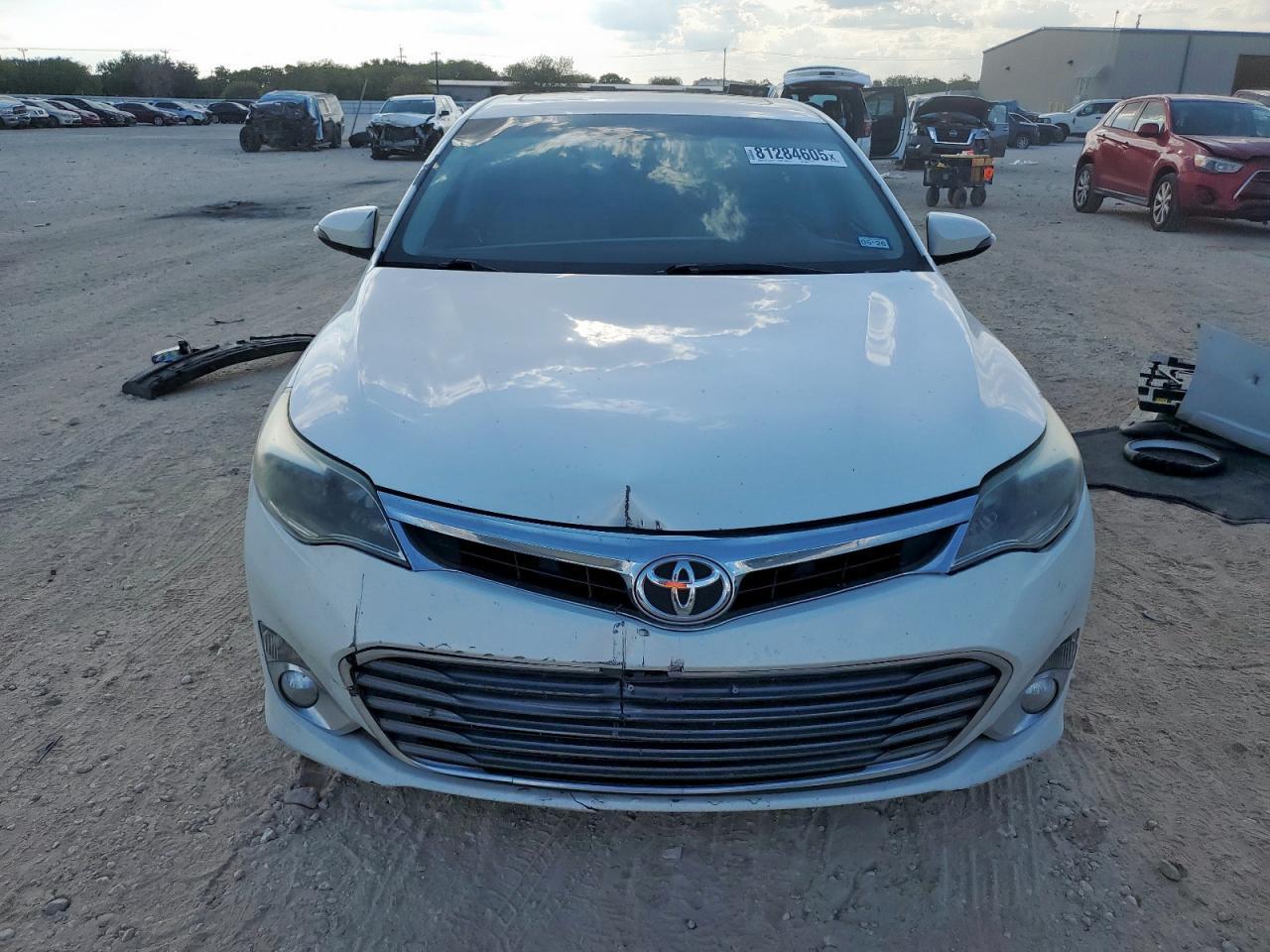 2015 TOYOTA Avalon