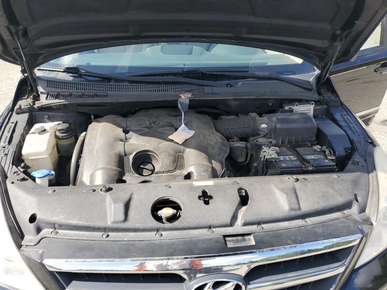2008 HYUNDAI Entourage