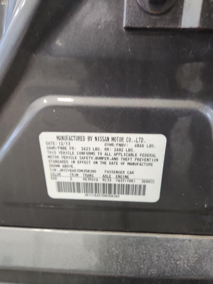 2013 INFINITI G37