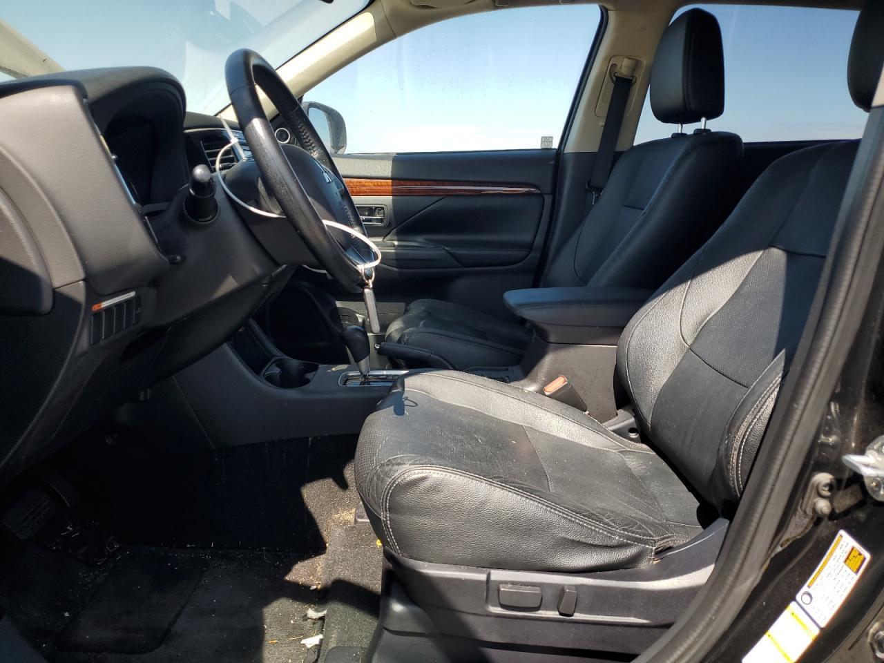 2014 MITSUBISHI outlander