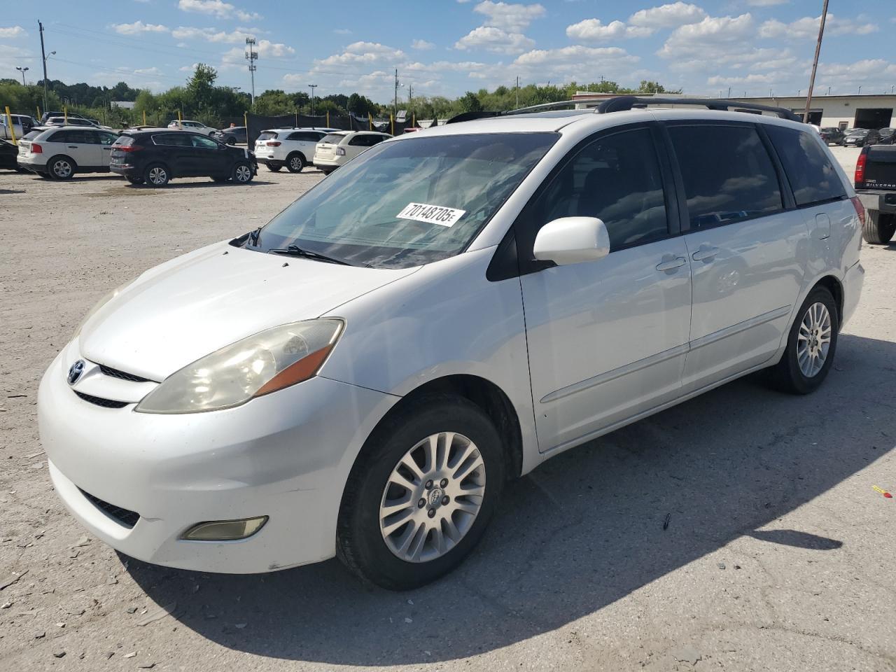 2007 TOYOTA SIENNA