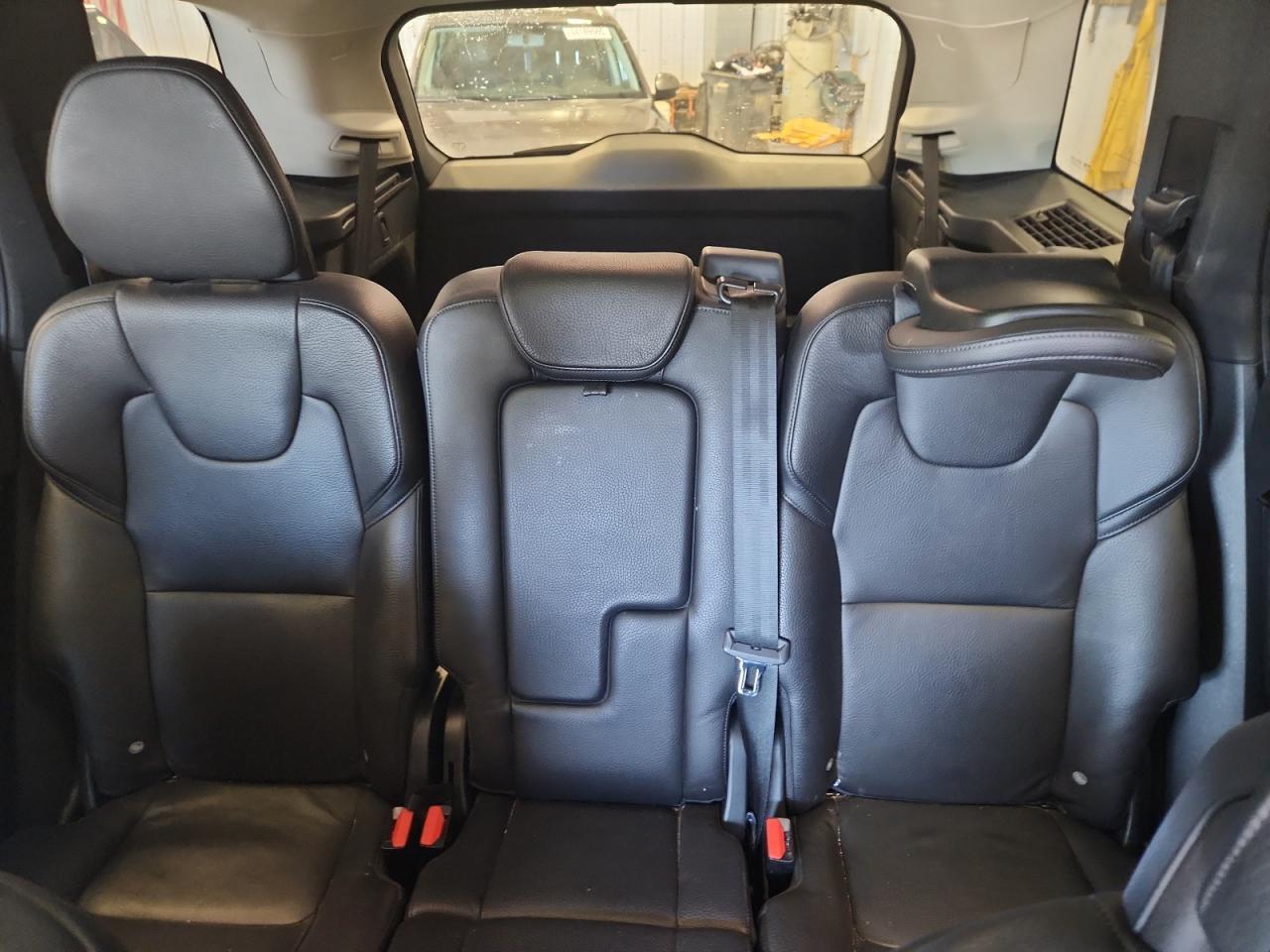 2017 VOLVO XC90