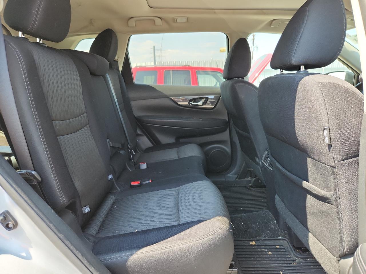 2017 NISSAN ROGUE