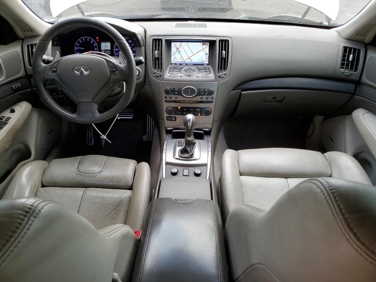 2011 INFINITI G37