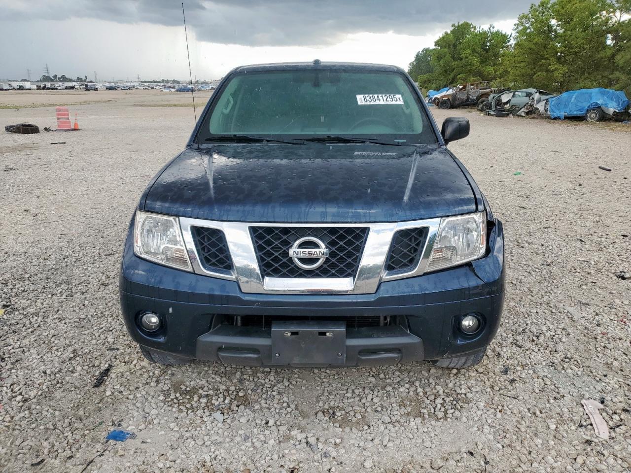 2017 NISSAN Frontier
