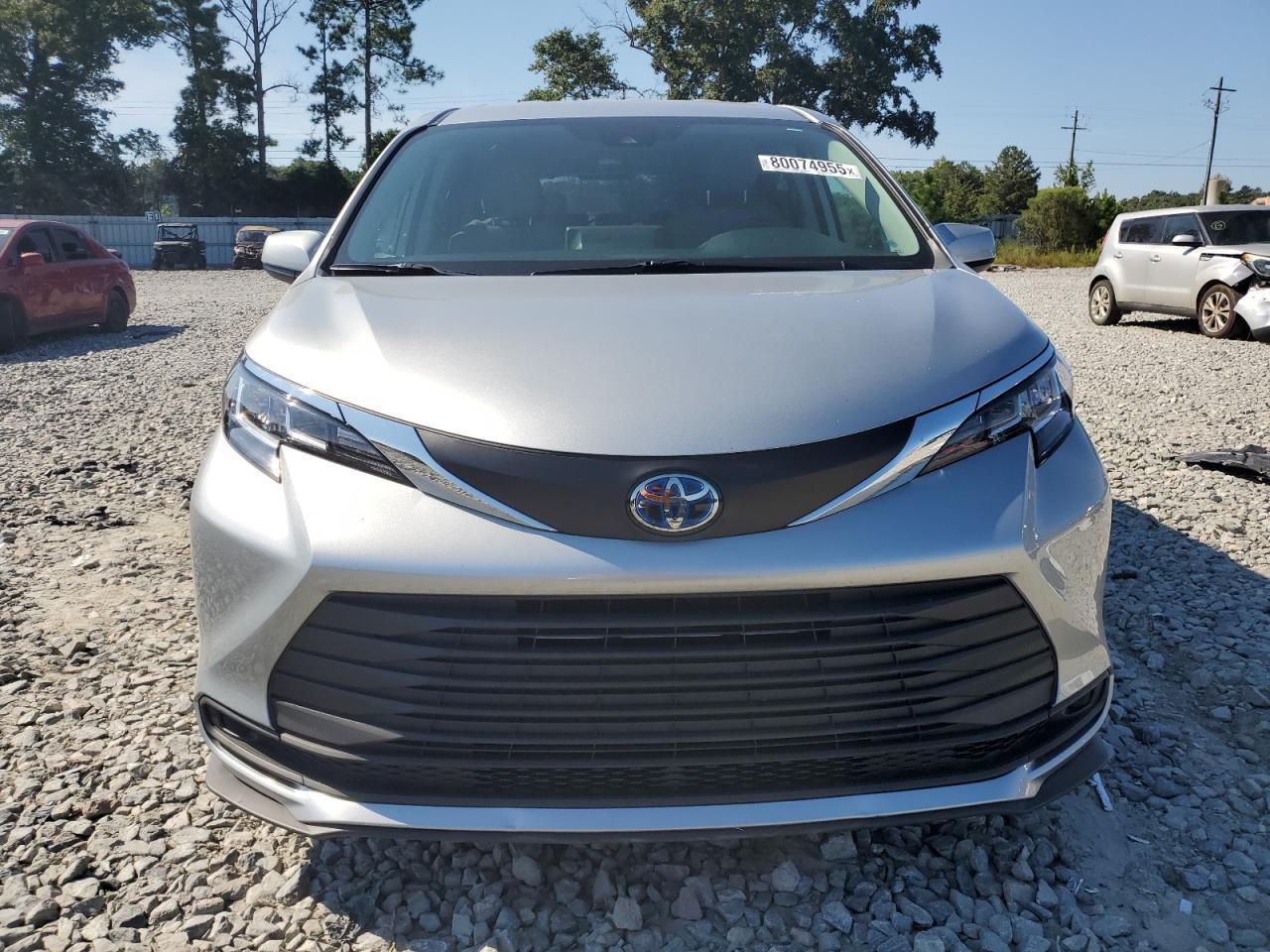 2021 TOYOTA SIENNA