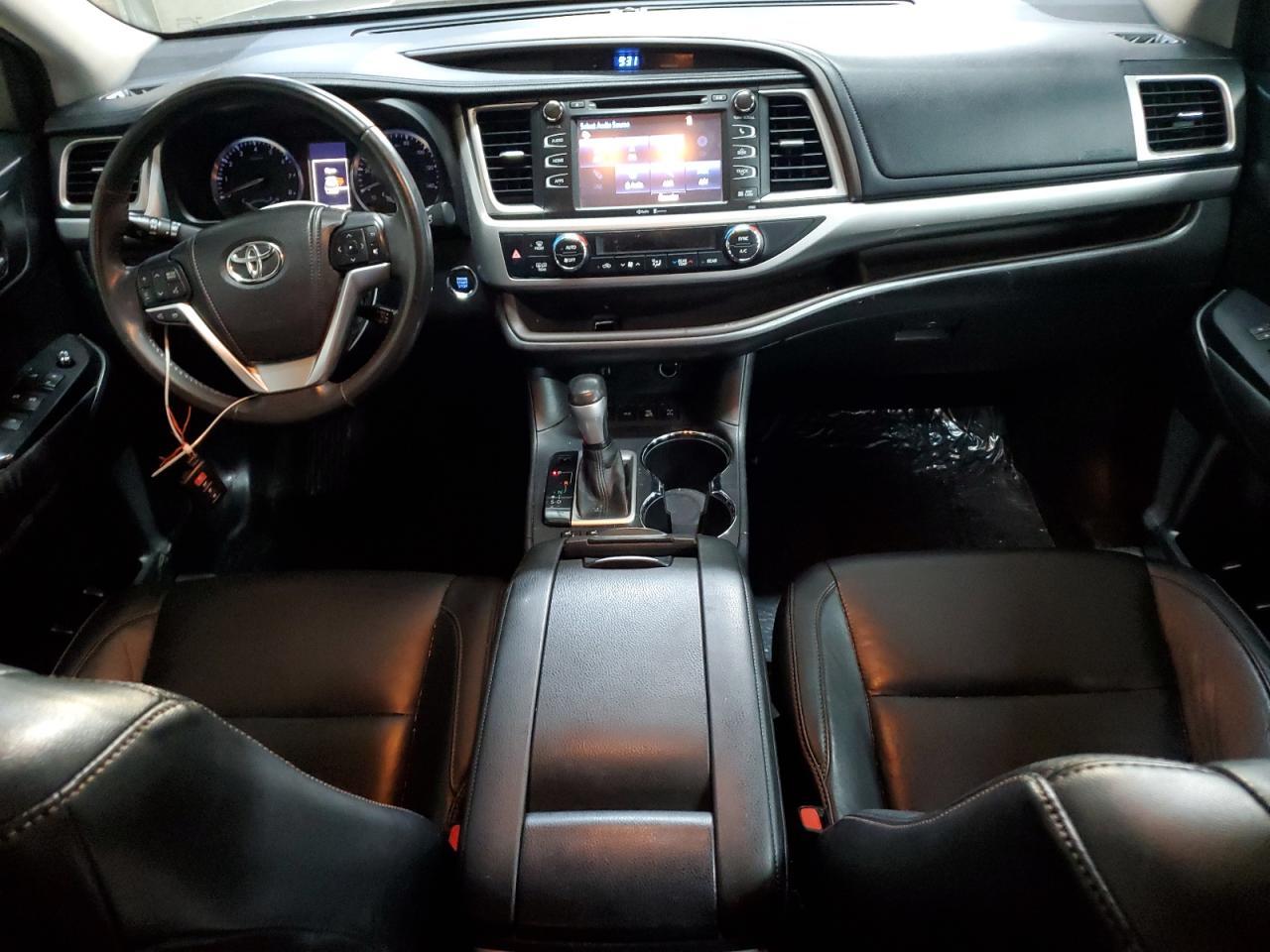 2014 TOYOTA HIGHLANDER