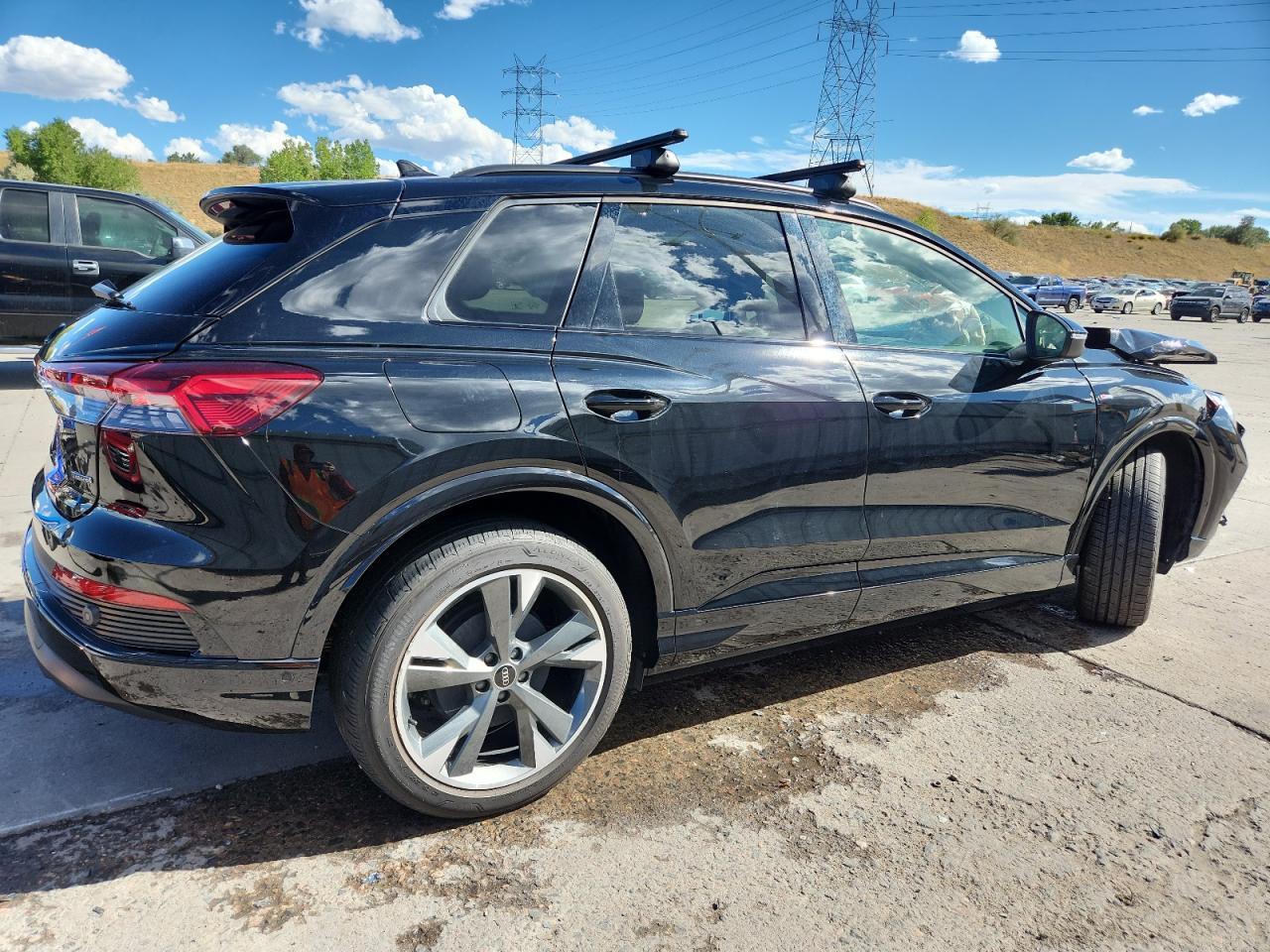 2024 AUDI Q4 e-tron