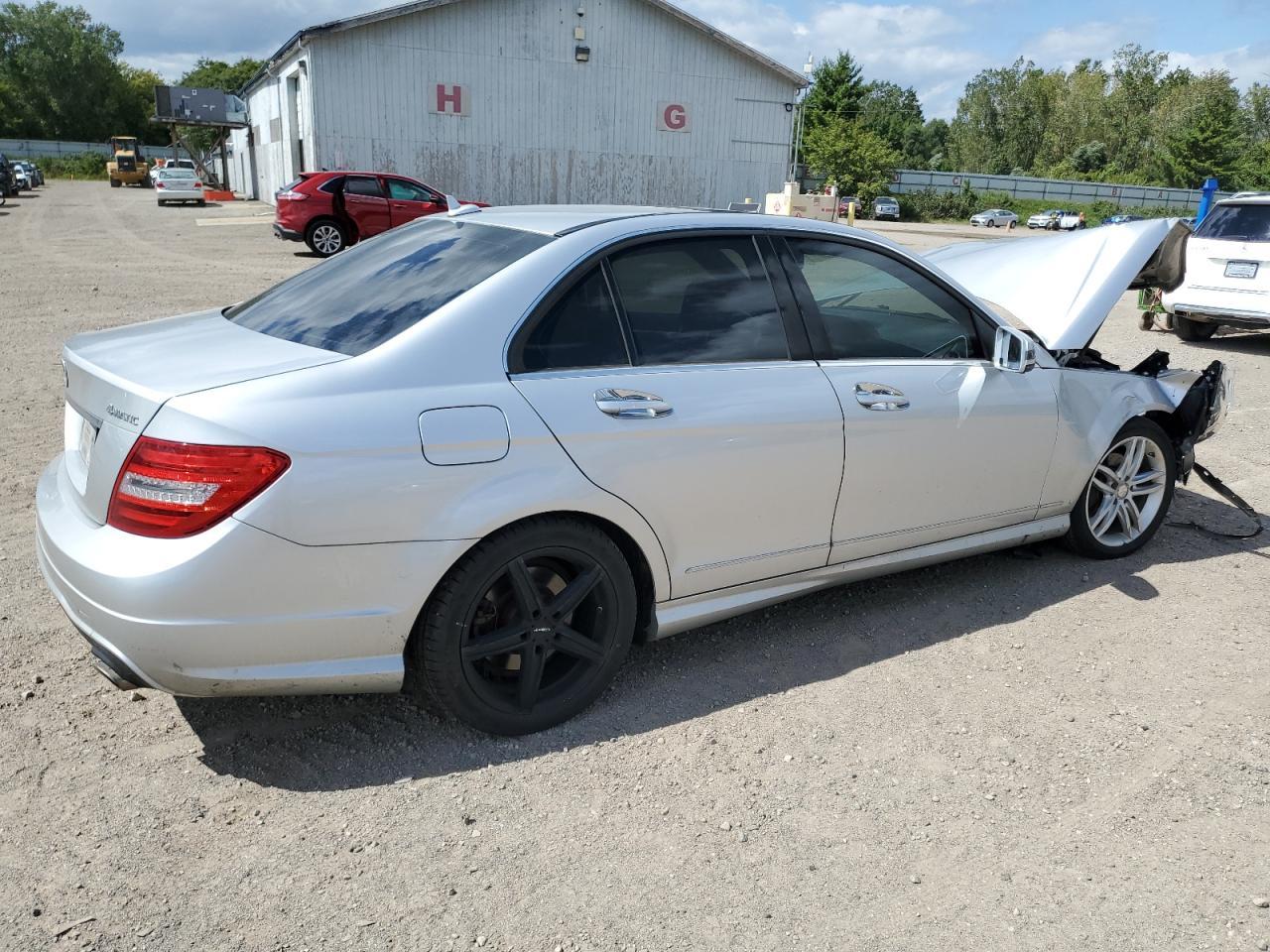 2012 MERCEDES-BENZ C-CLASS