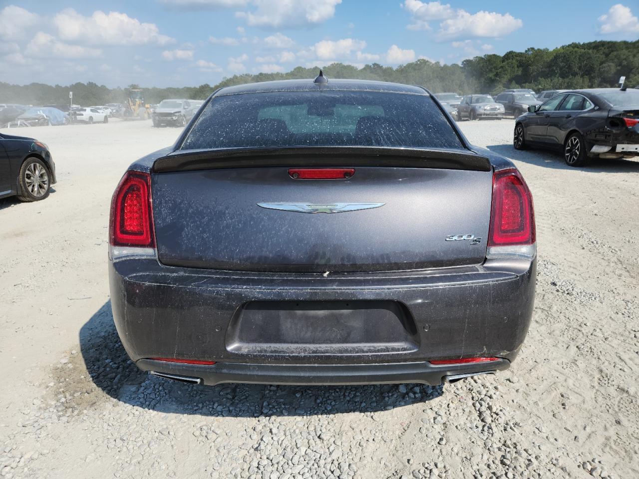 2018 CHRYSLER 300