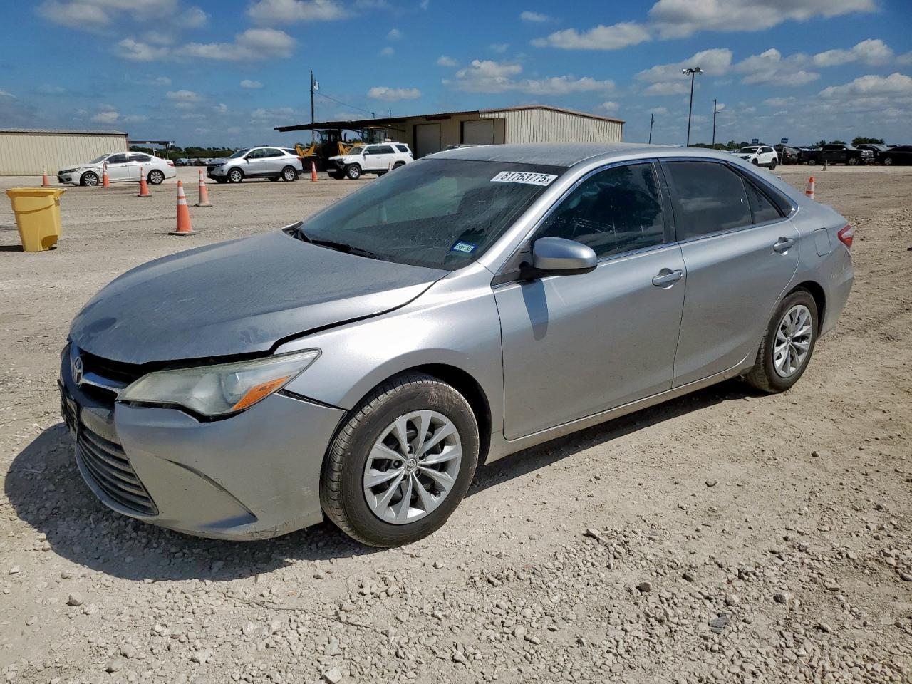 2016 TOYOTA CAMRY