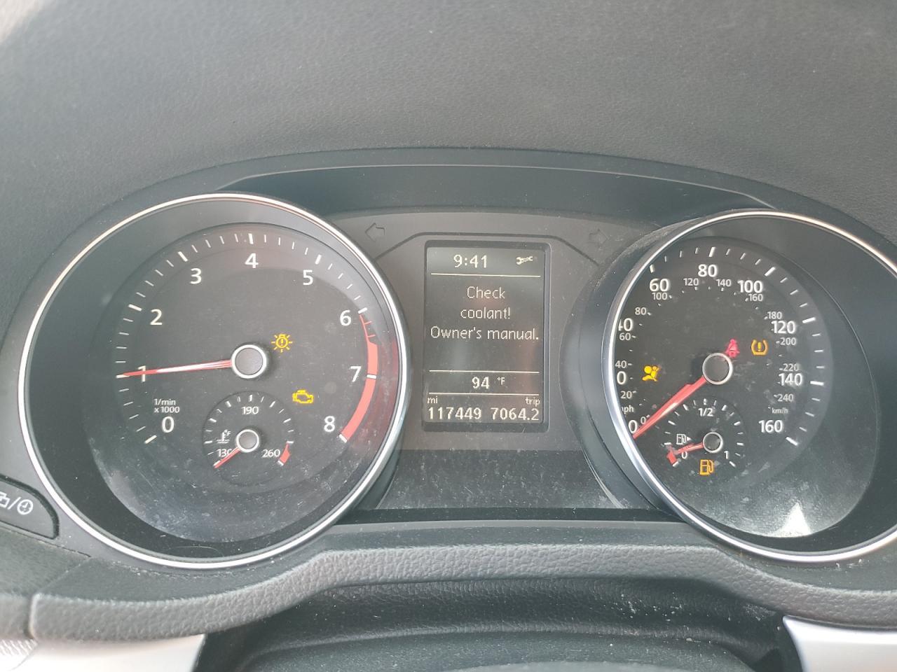 2016 VOLKSWAGEN Passat