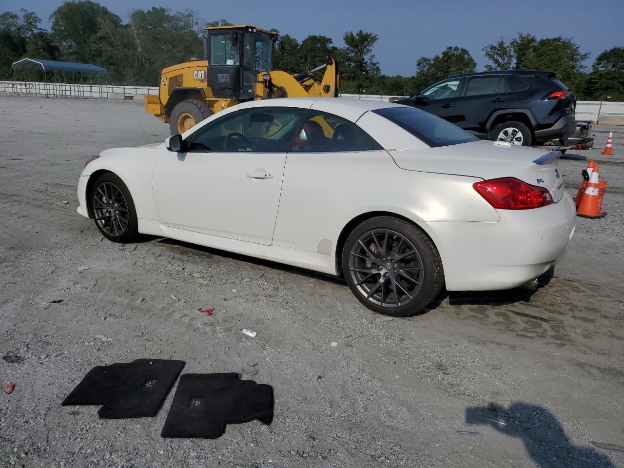 2013 INFINITI G37