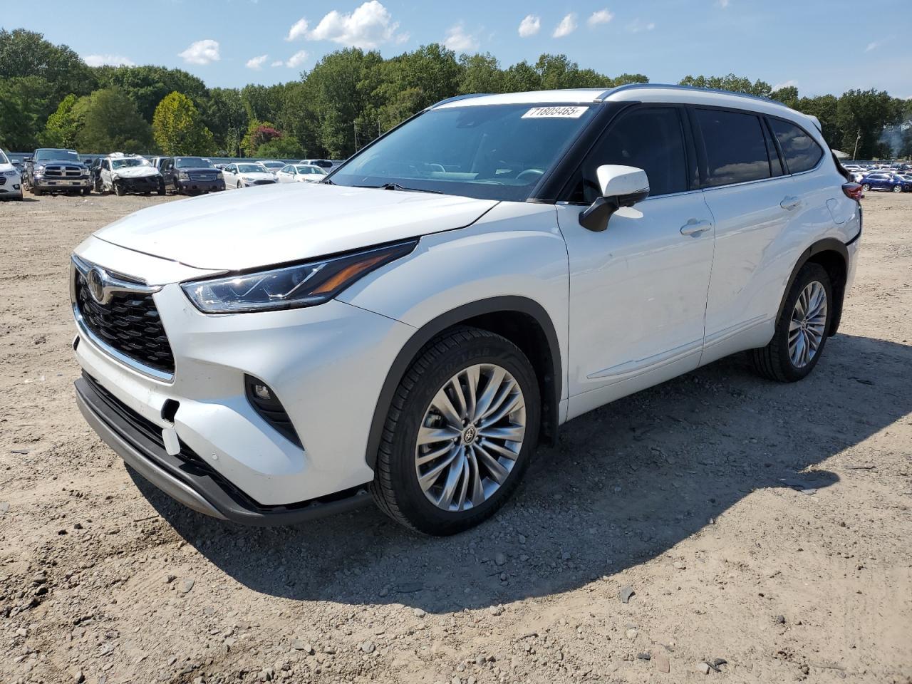 2023 TOYOTA HIGHLANDER