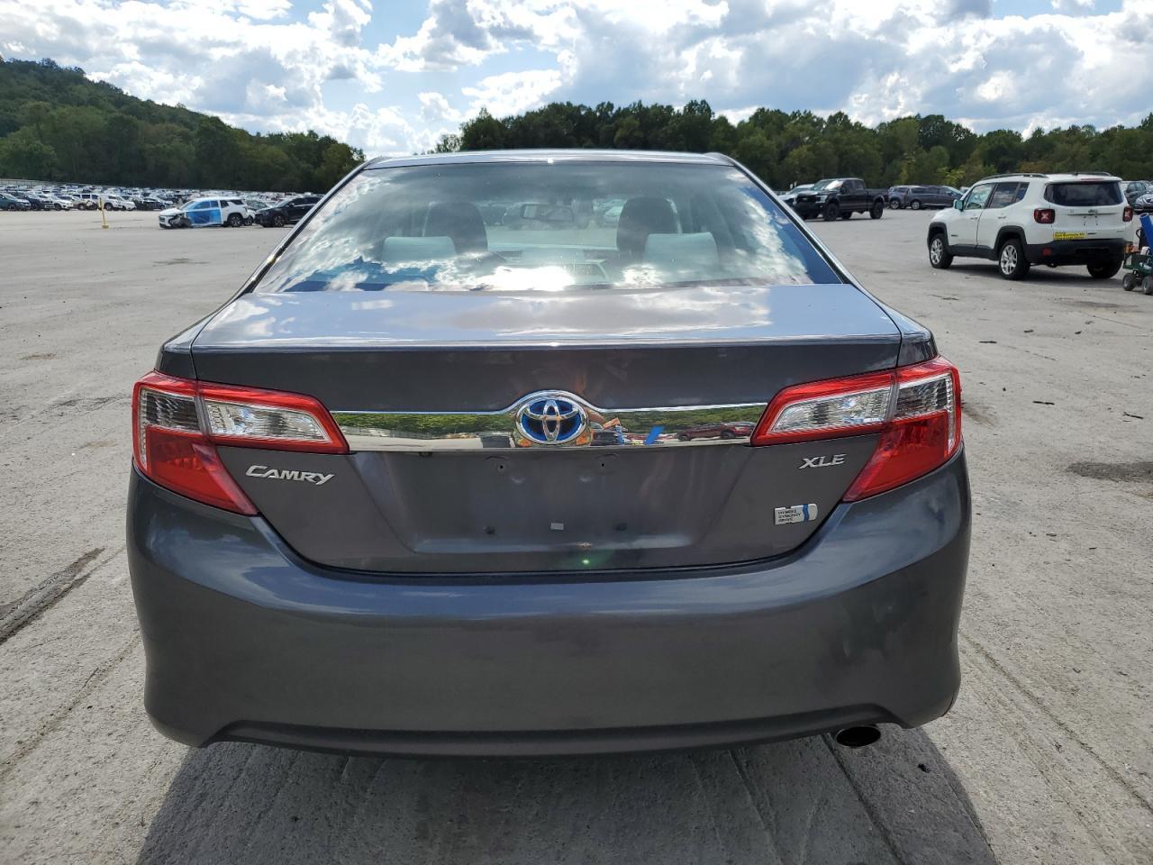 2013 TOYOTA CAMRY