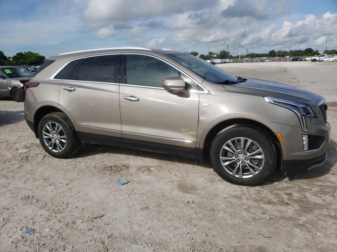 2022 CADILLAC XT5