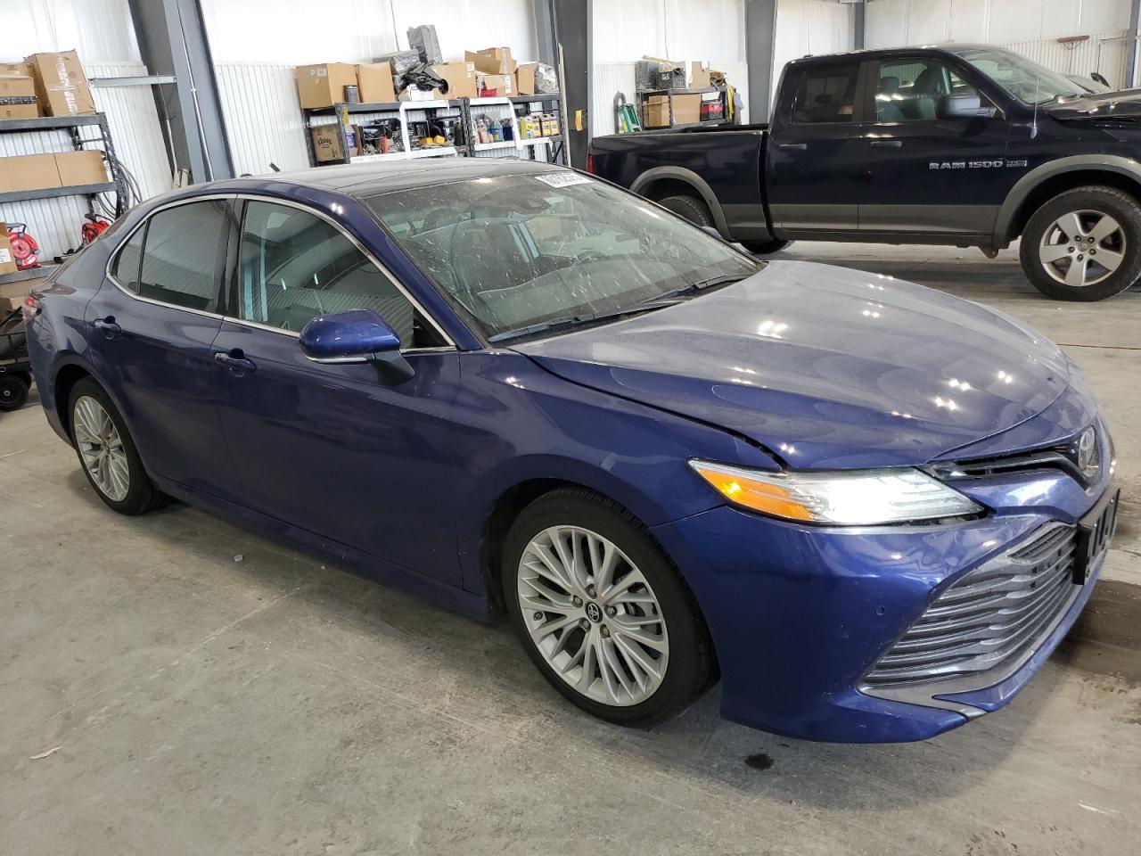 2018 TOYOTA CAMRY