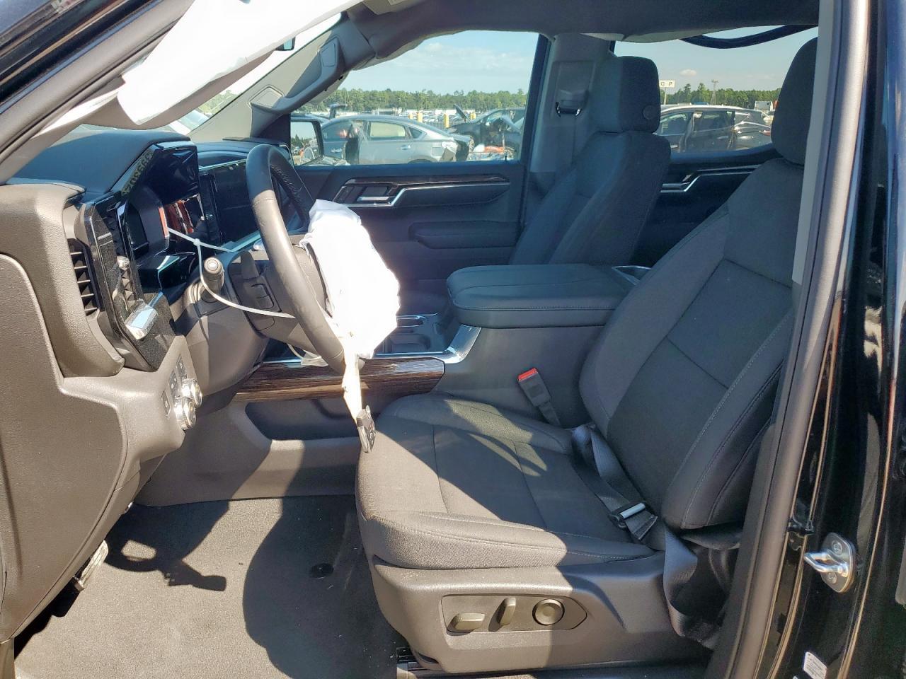 2025 GMC Sierra