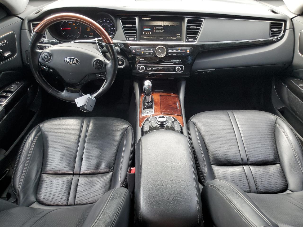 2015 KIA K900