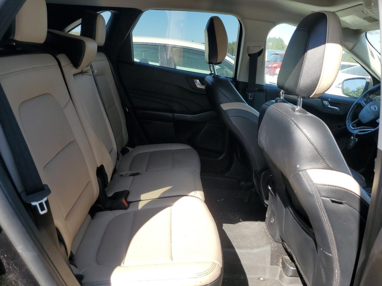 2022 FORD ESCAPE