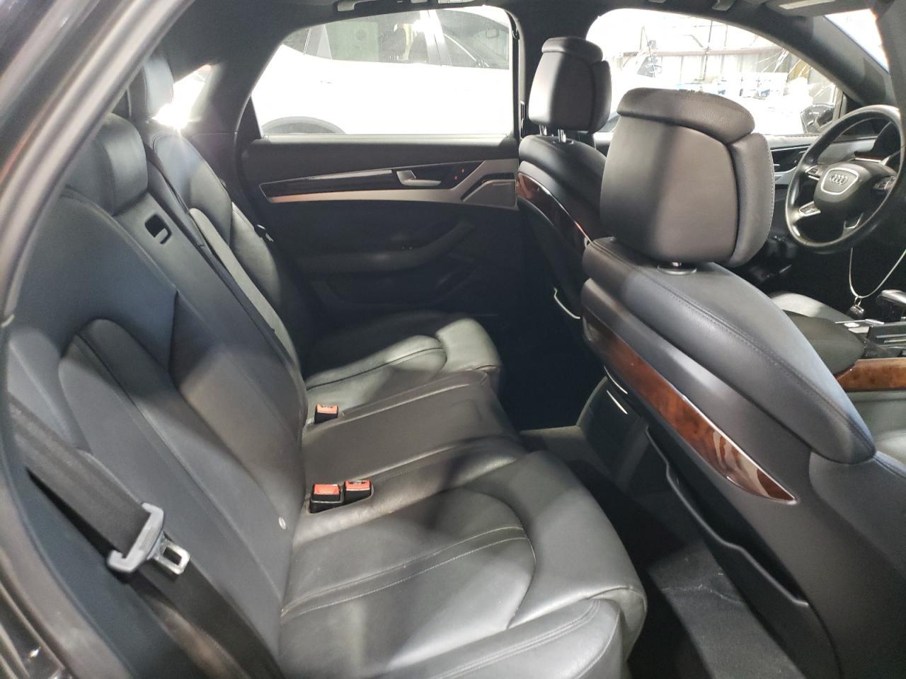 2013 AUDI A8