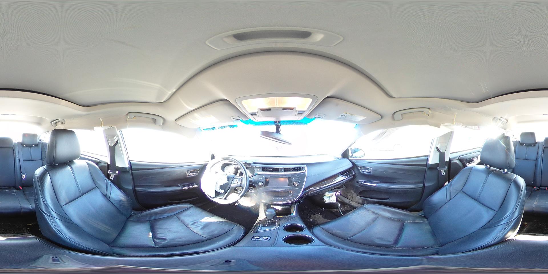 2013 TOYOTA Avalon