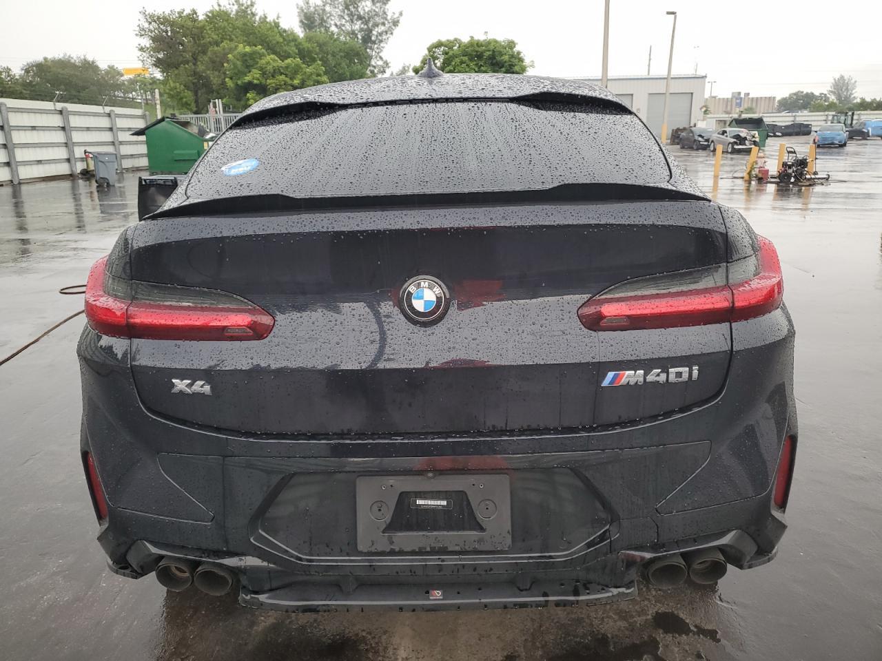 2022 BMW X4