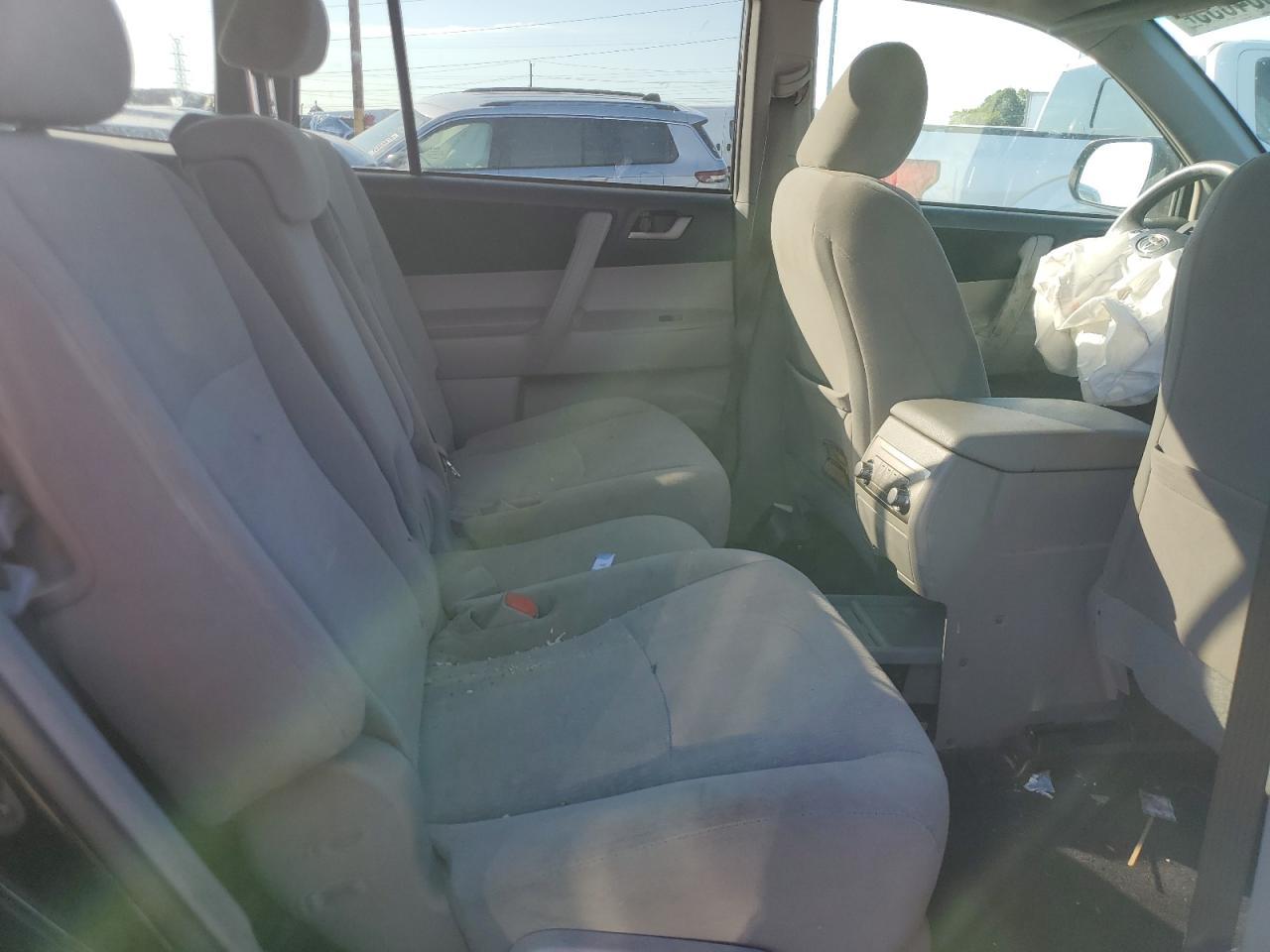 2011 TOYOTA HIGHLANDER
