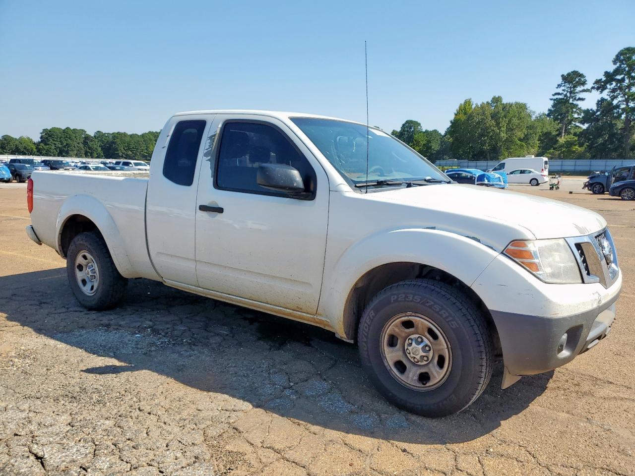 2017 NISSAN Frontier