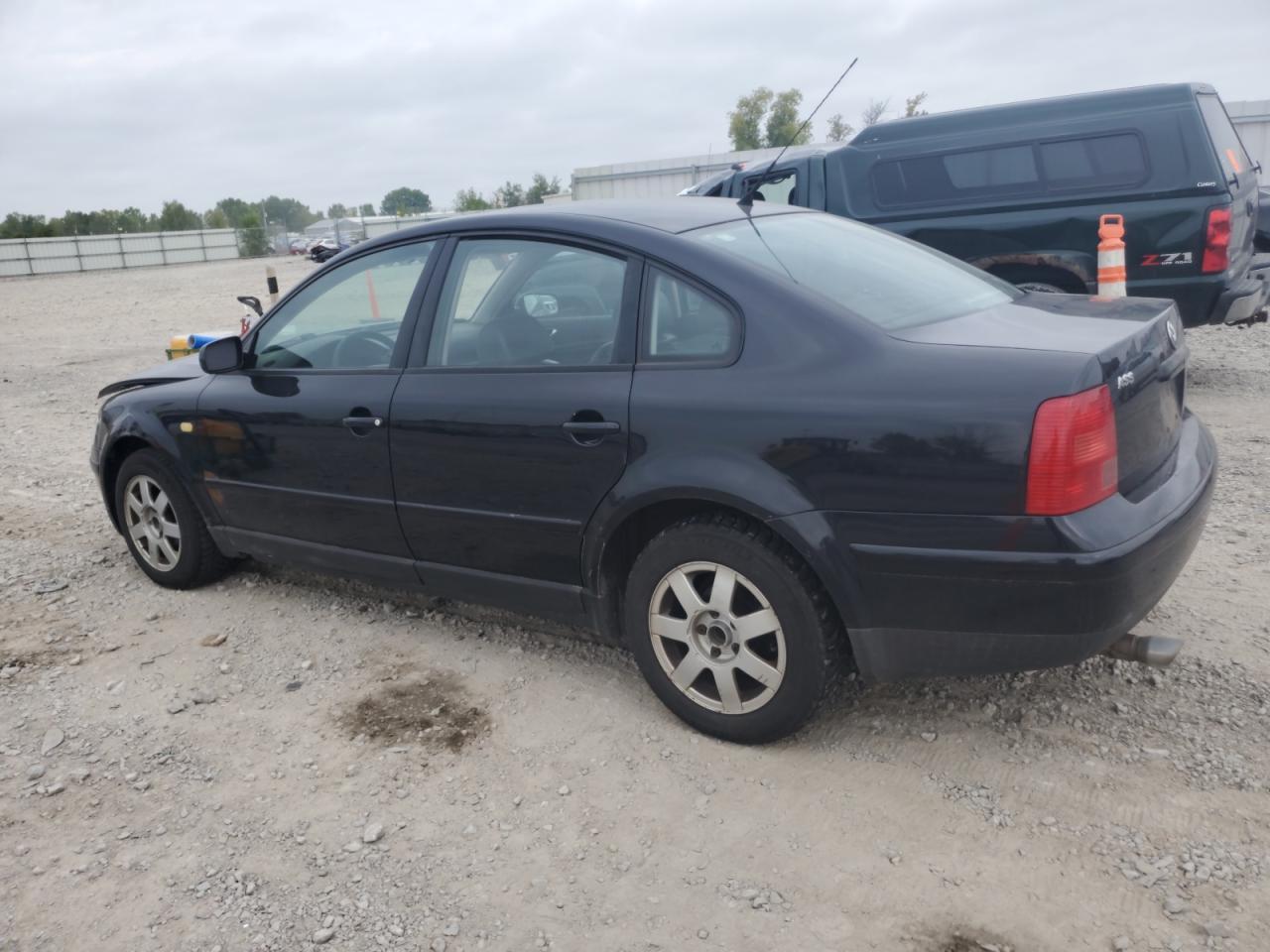 2000 VOLKSWAGEN Passat