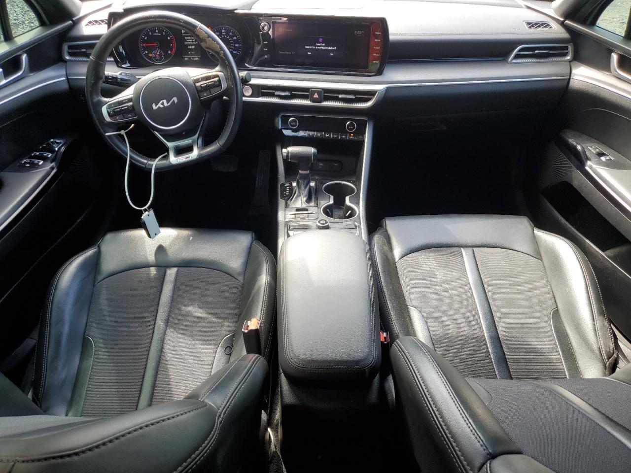 2022 KIA K5