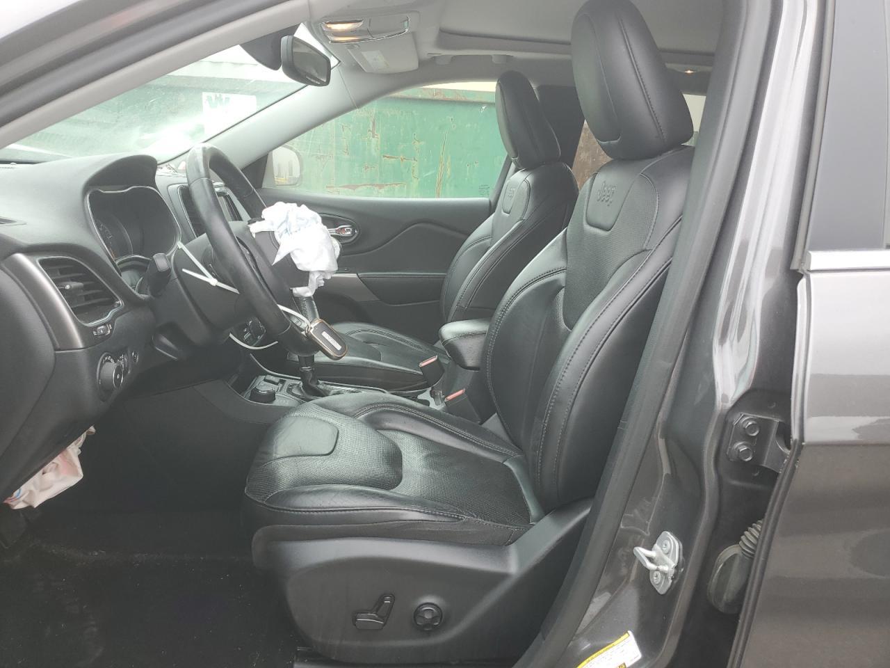 2019 JEEP CHEROKEE