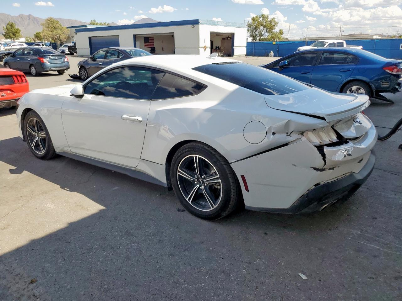 2024 FORD MUSTANG
