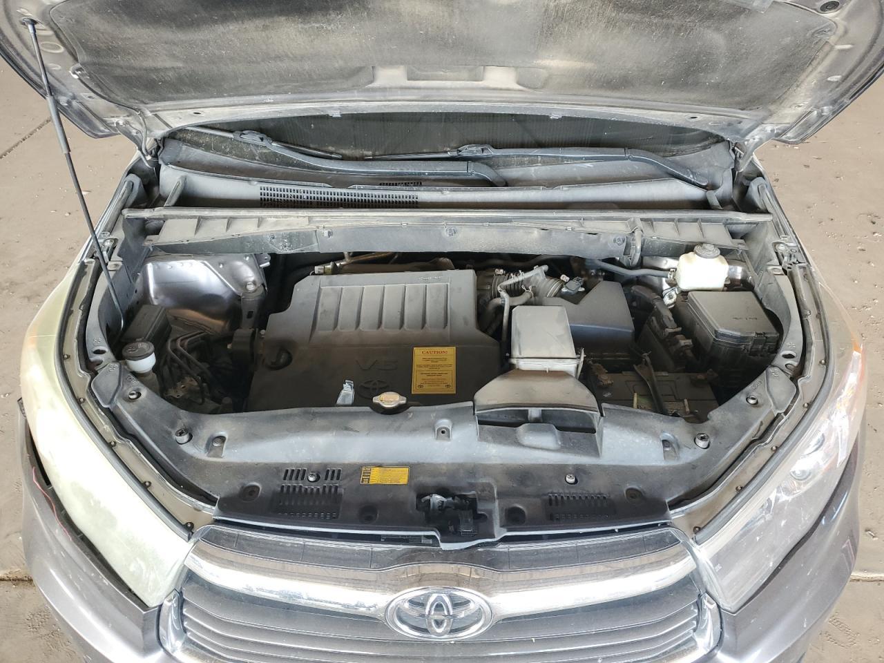 2015 TOYOTA HIGHLANDER