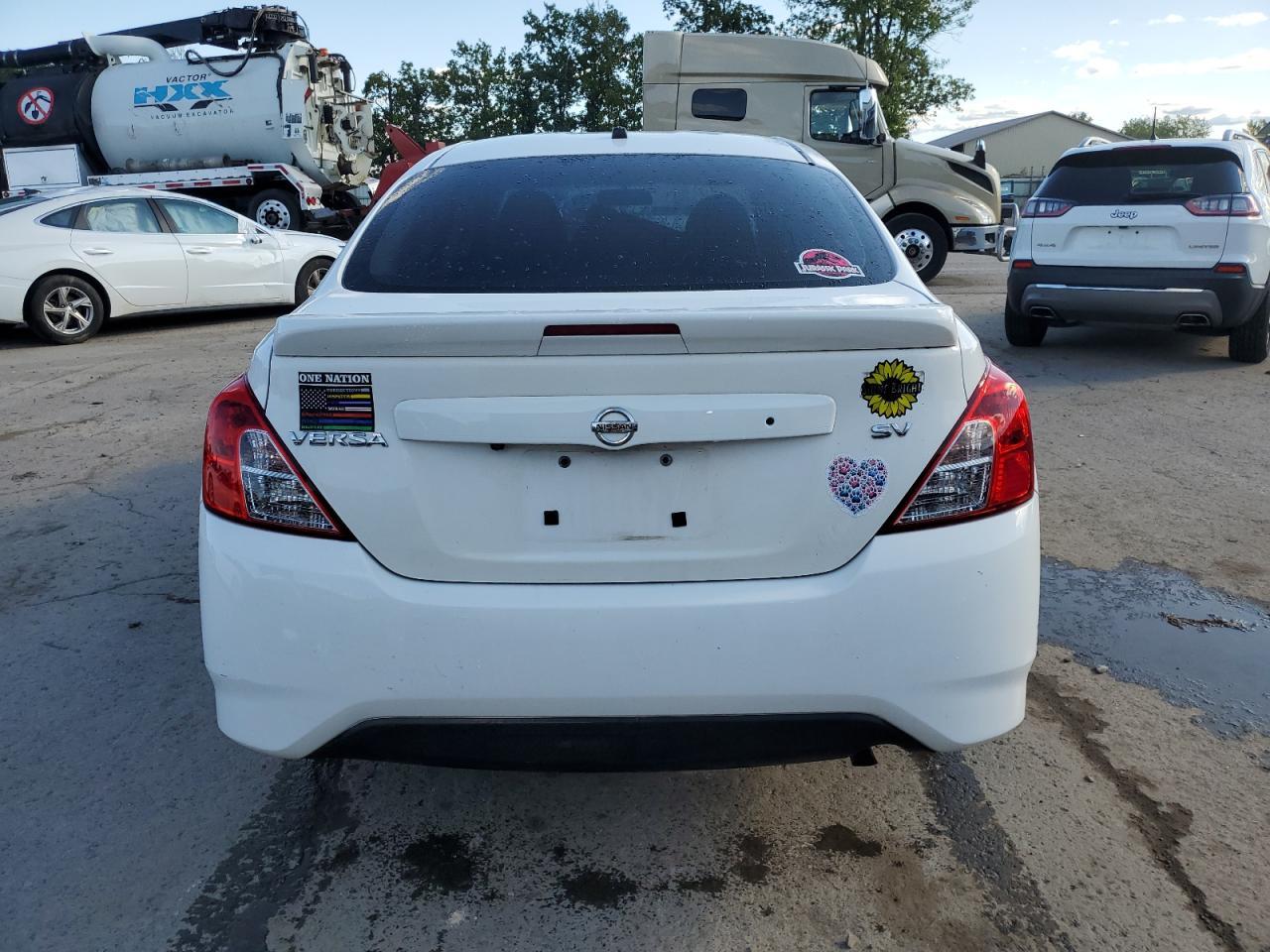 2019 NISSAN VERSA