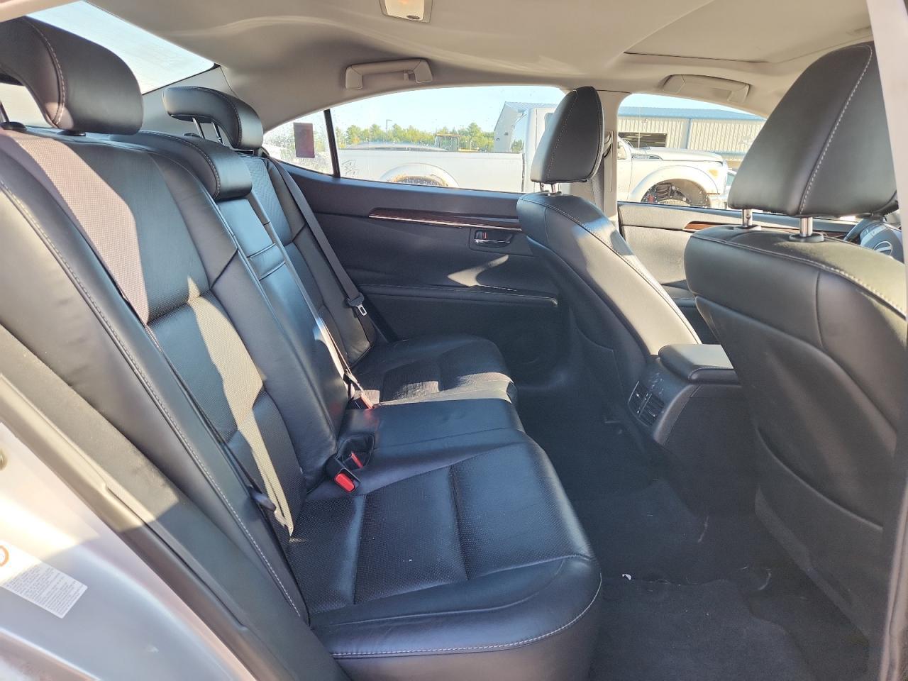 2013 LEXUS Es