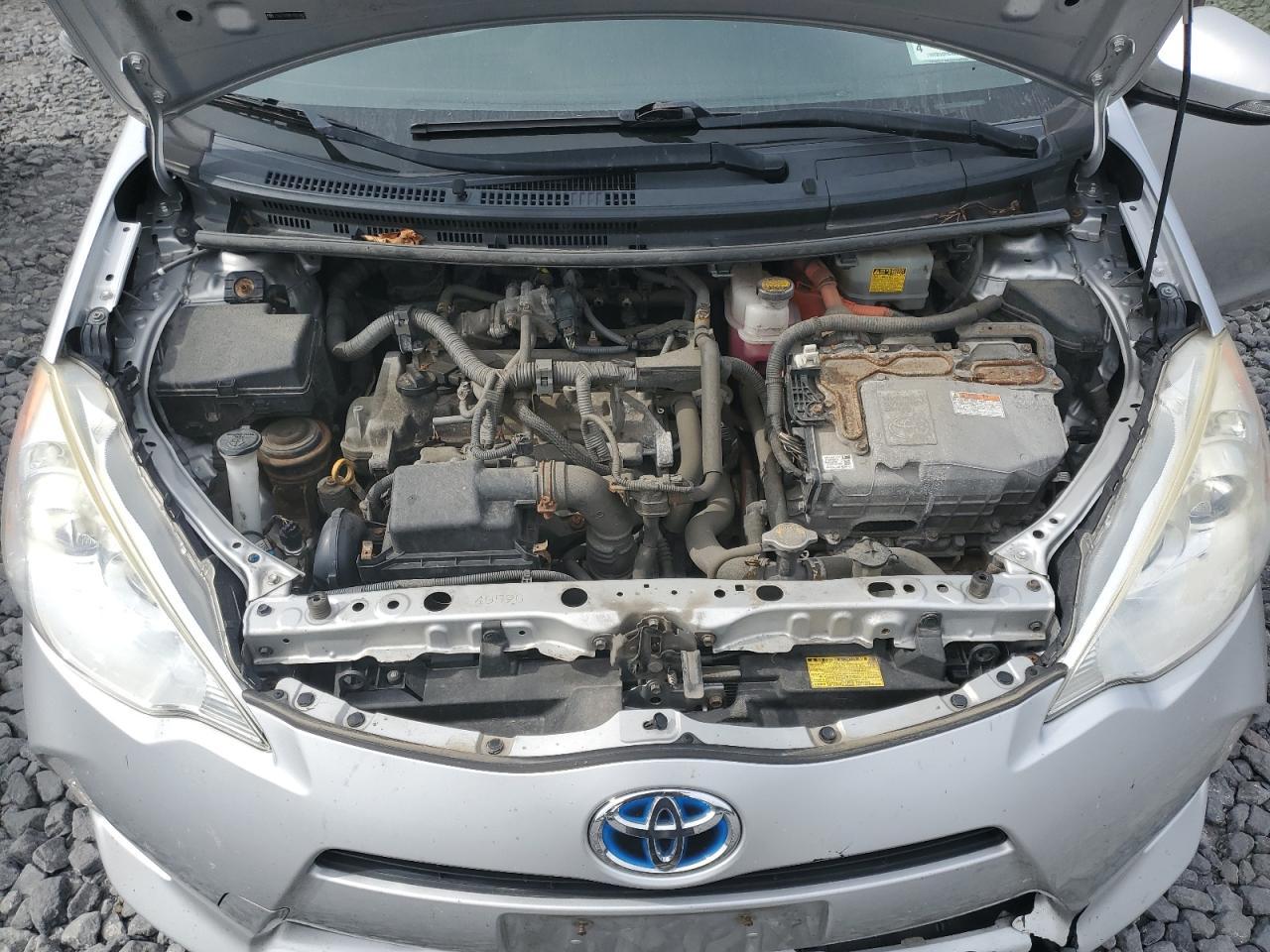 2014 TOYOTA Prius c