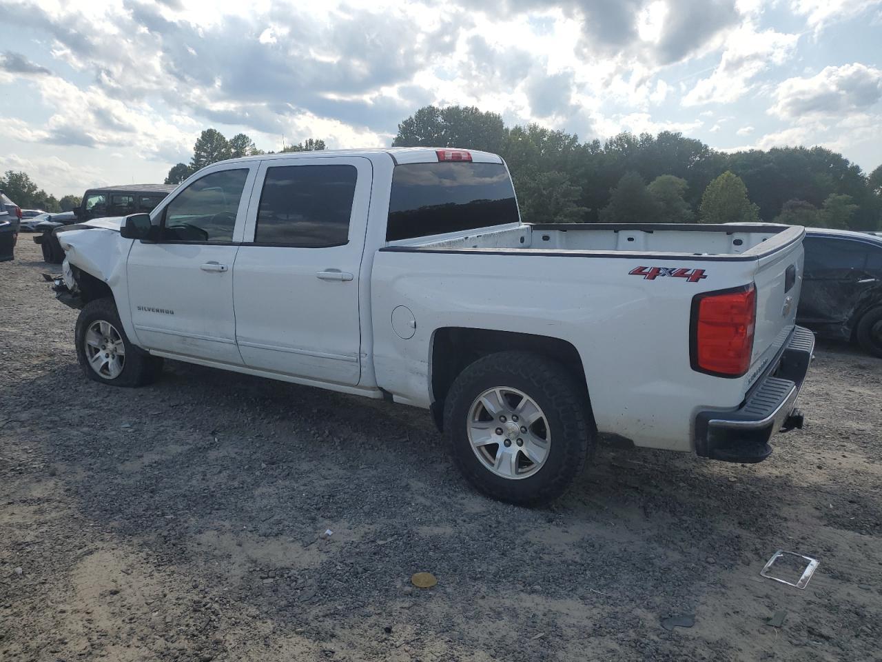 2018 CHEVROLET Silverado