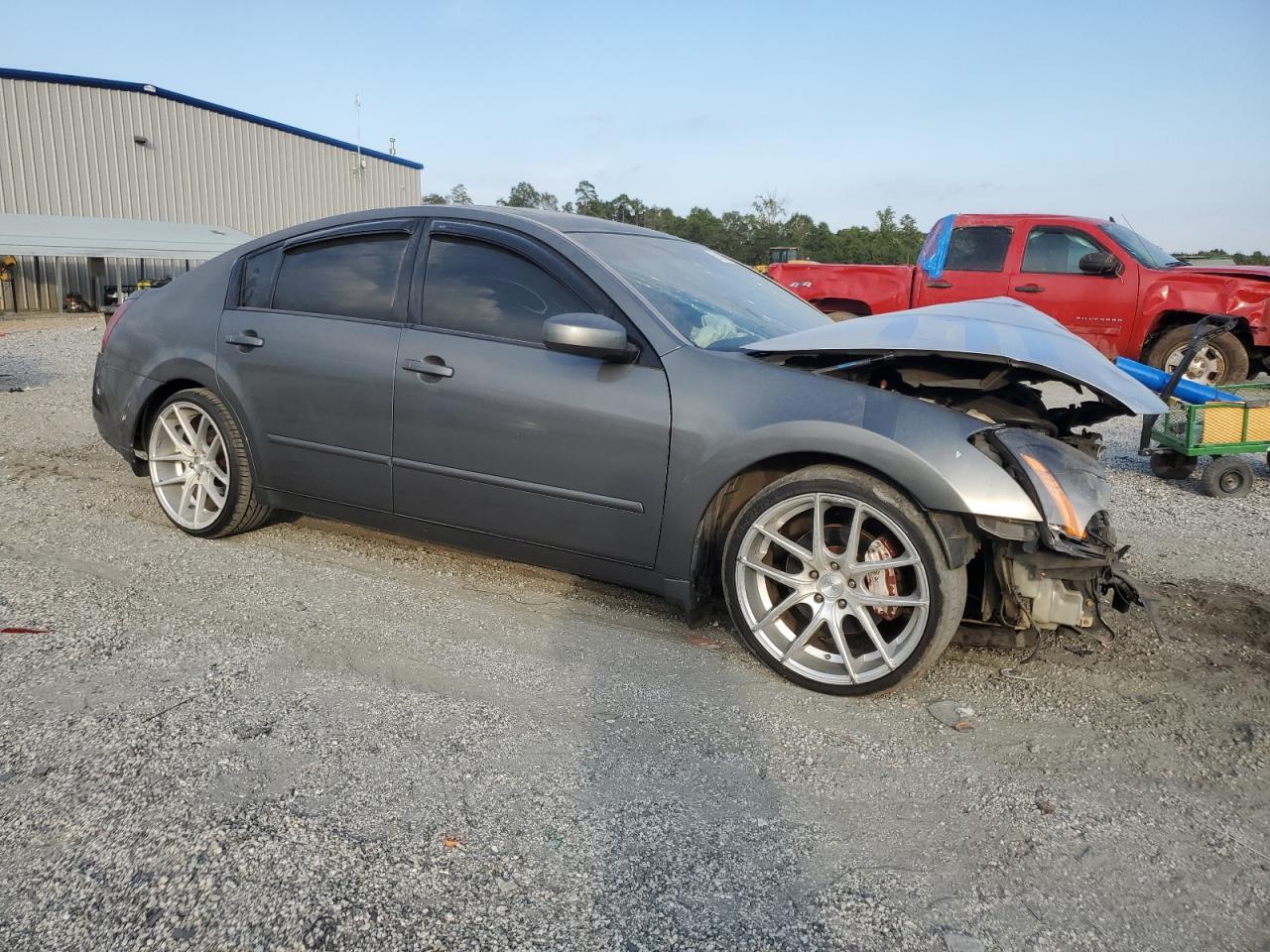 2004 NISSAN Maxima